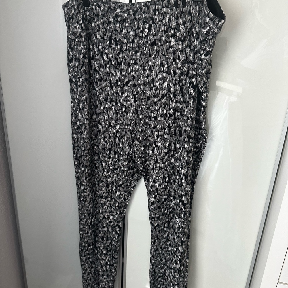 Stylish Black and White Leggings